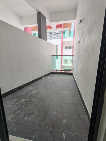 Rumah Teres 4.5-Tingkat untuk Dijual di Taman Rifle (Ayer Itam) - Xinnee . - Balcony - PropertyGuru.com.my