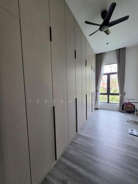Bungalow House for Rent in Seri Kembangan (Selangor) - Teresa Law - Bedroom - PropertyGuru.com.my