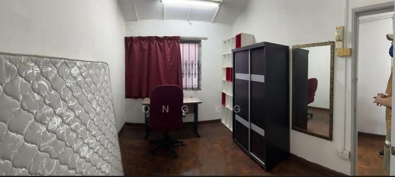 Rumah Teres 2-Tingkat untuk Dijual di Petaling Jaya (Selangor) - Ong KG - Study - PropertyGuru.com.my