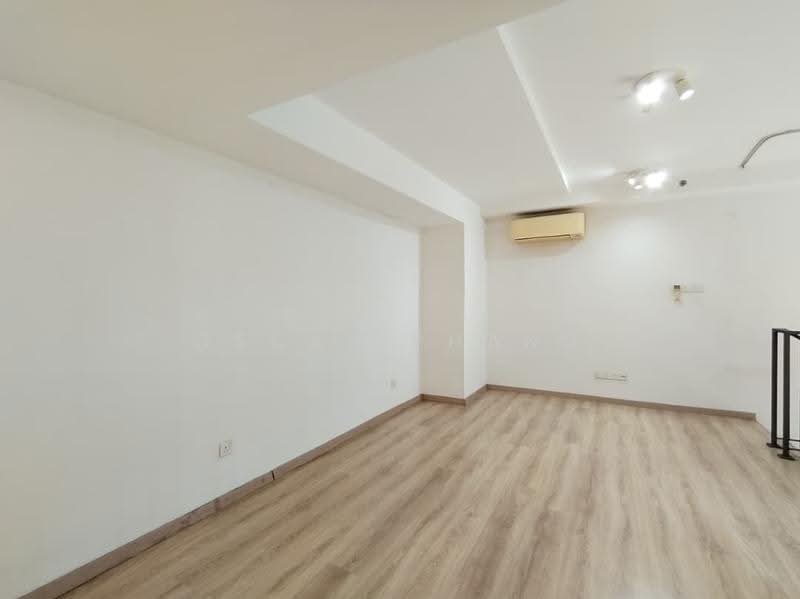Kediaman Servis untuk Disewa di Emporis - Oscar Phang - Living Room - PropertyGuru.com.my