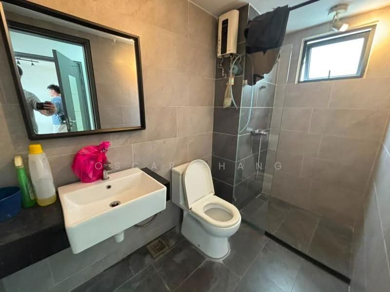 Kediaman Servis untuk Disewa di Emporis - Oscar Phang - PropertyGuru.com.my