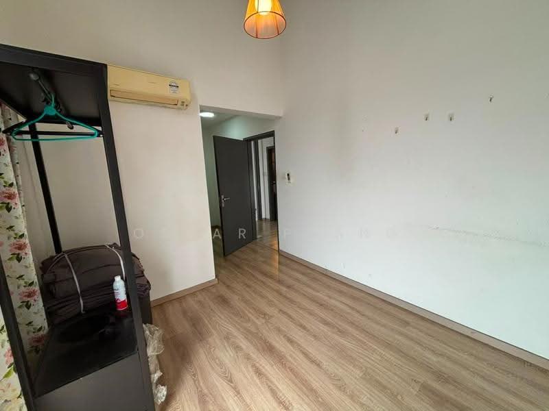 Kediaman Servis untuk Disewa di Emporis - Oscar Phang - PropertyGuru.com.my