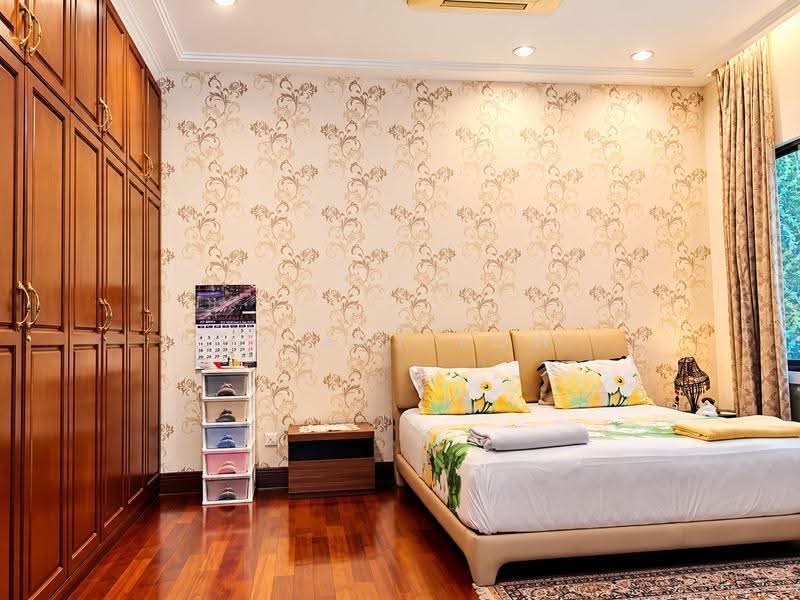 Rumah Banglo untuk Disewa di Taman Sierra Seputeh (Seputeh) - Hilary Low - Bedroom - PropertyGuru.com.my