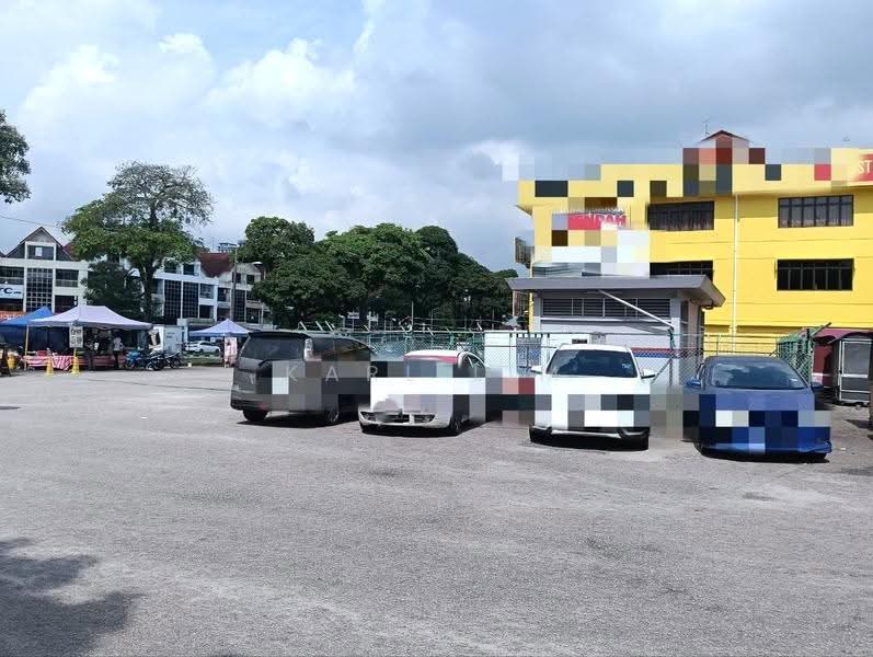 Shop / Office for Sale in Taman Molek (Johor Bahru) - Karl Lim - Exterior - PropertyGuru.com.my