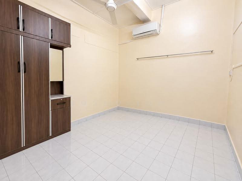Rumah Teres 1-Tingkat untuk Dijual di Taman Sri Andalas (Klang) - Bosco Lum - Bedroom - PropertyGuru.com.my