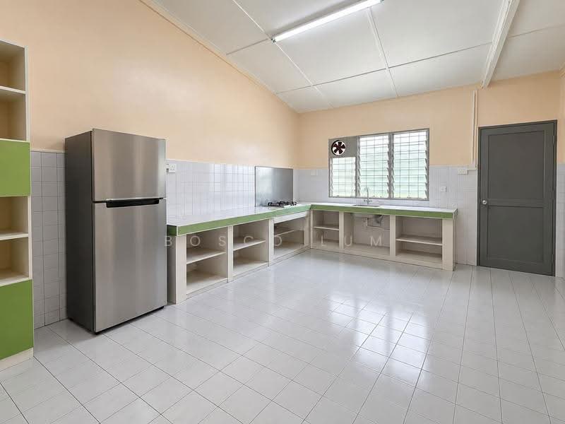 Rumah Teres 1-Tingkat untuk Dijual di Taman Sri Andalas (Klang) - Bosco Lum - Kitchen - PropertyGuru.com.my
