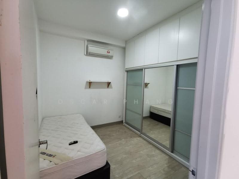Kediaman Servis untuk Disewa di Centrestage Designer Suite - Oscar Phang - Bedroom - PropertyGuru.com.my