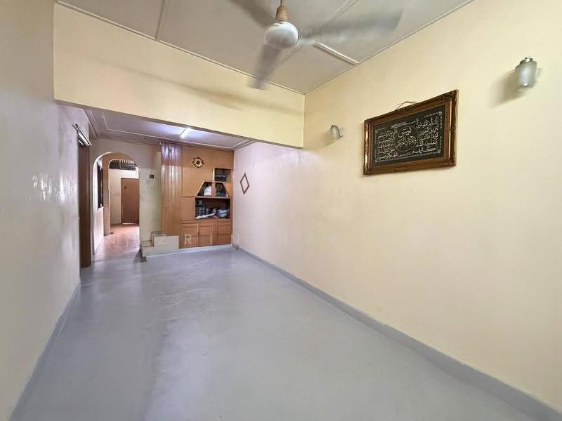 Rumah Teres untuk Dijual di Setapak (Kuala Lumpur) - Nazrin Hakimin - Living Room - PropertyGuru.com.my