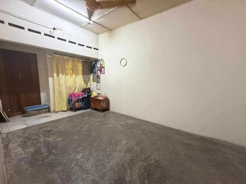 Rumah Teres untuk Dijual di Setapak (Kuala Lumpur) - Nazrin Hakimin - Living Room - PropertyGuru.com.my