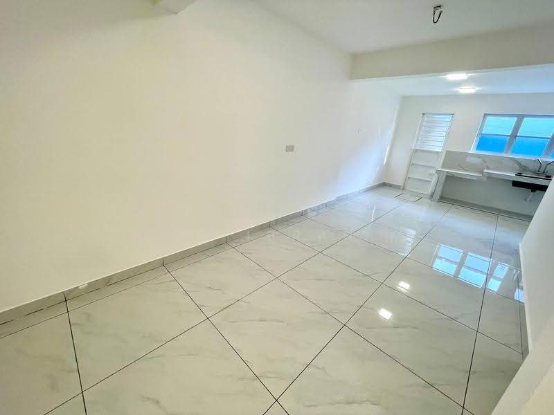 2-storey Terraced House for Sale in Bandar Mahkota Cheras (Cheras) - Azli Ibrahim - Kitchen - PropertyGuru.com.my