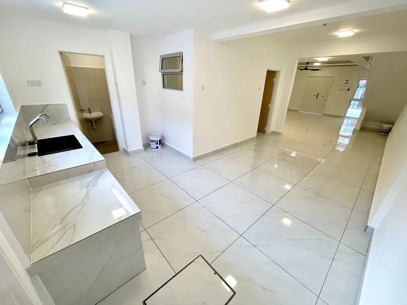 2-storey Terraced House for Sale in Bandar Mahkota Cheras (Cheras) - Azli Ibrahim - Kitchen - PropertyGuru.com.my