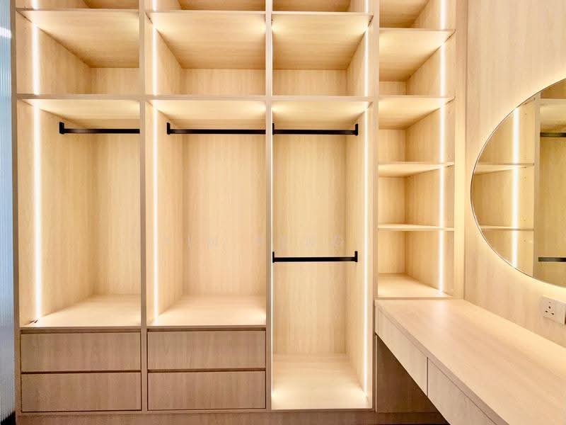 Service Residence for Rent at Jendela Residences - Yin Peng . - Wardrobe - PropertyGuru.com.my