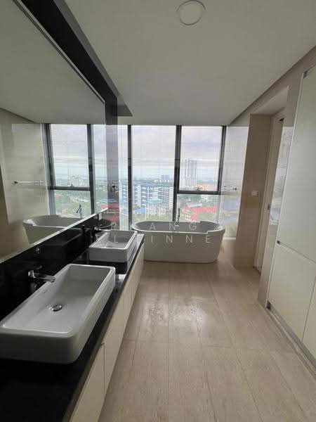 Kediaman Servis untuk Disewa di The Astaka @ 1 Bukit Senyum - Phang Elainne - Bathroom - PropertyGuru.com.my