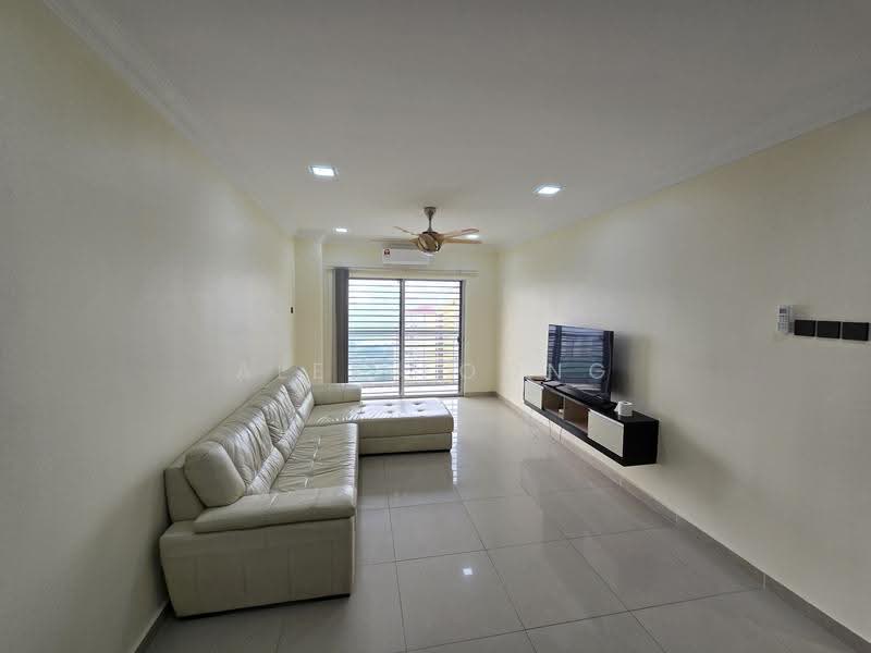 Kondominium untuk Disewa di Casa Idaman - Alex Foong - Living Room - PropertyGuru.com.my