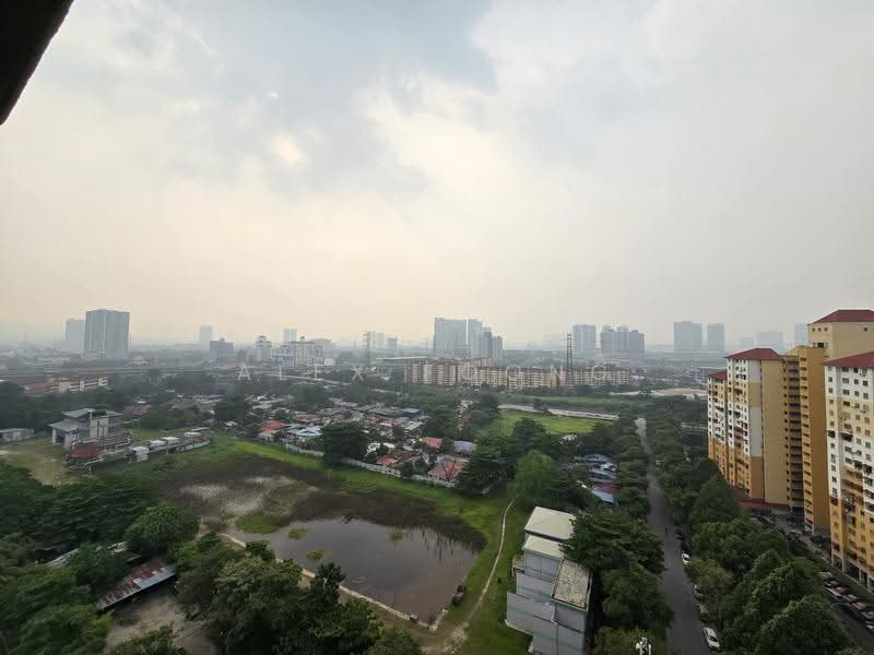 Kondominium untuk Disewa di Casa Idaman - Alex Foong - Exterior - PropertyGuru.com.my
