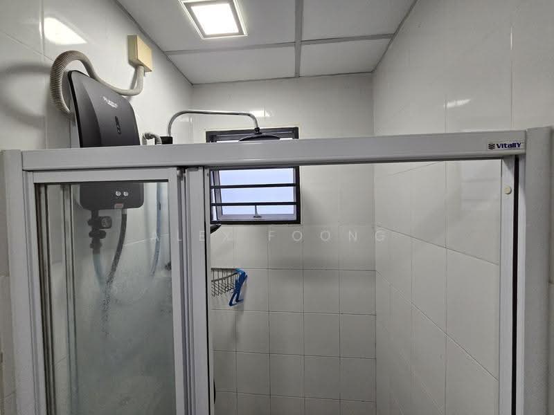 Kondominium untuk Disewa di Casa Idaman - Alex Foong - Bathroom - PropertyGuru.com.my