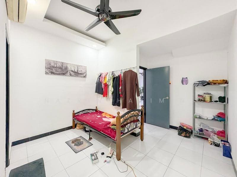 2-storey Terraced House for Sale in Seksyen 33 (Shah Alam) - Nazrin Hakimin - Bedroom - PropertyGuru.com.my