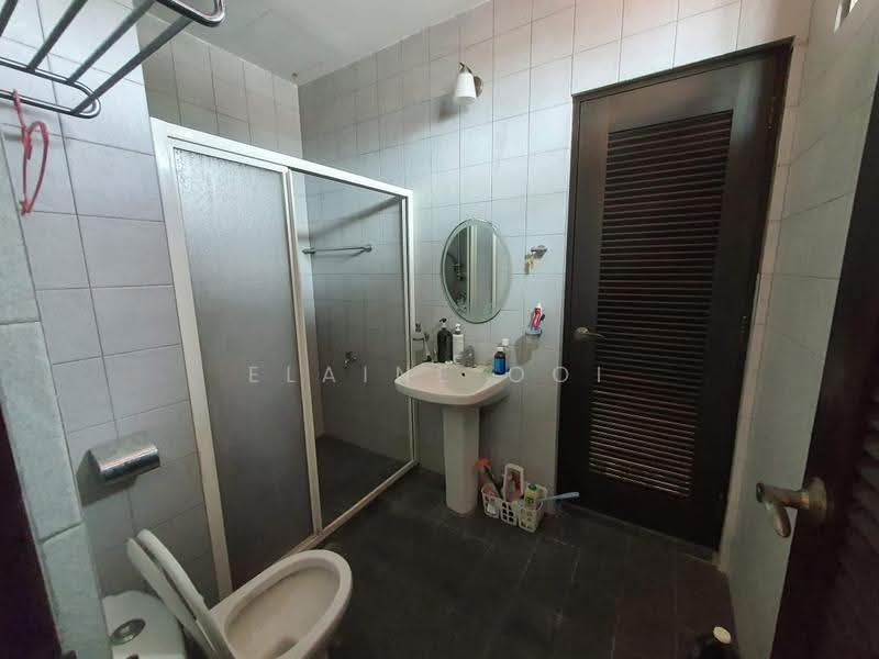 Semi-Detached House for Sale in Tanjung Bungah (Penang) - Elaine Ooi - Bathroom - PropertyGuru.com.my