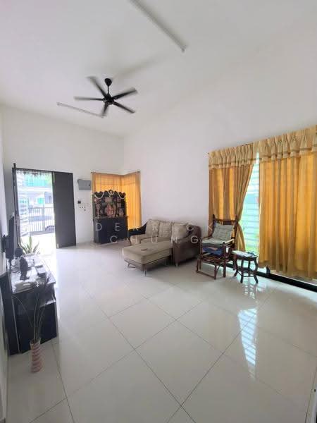 Semi-Detached House for Sale in Ipoh (Perak) - Derrick Chung - Living Room - PropertyGuru.com.my