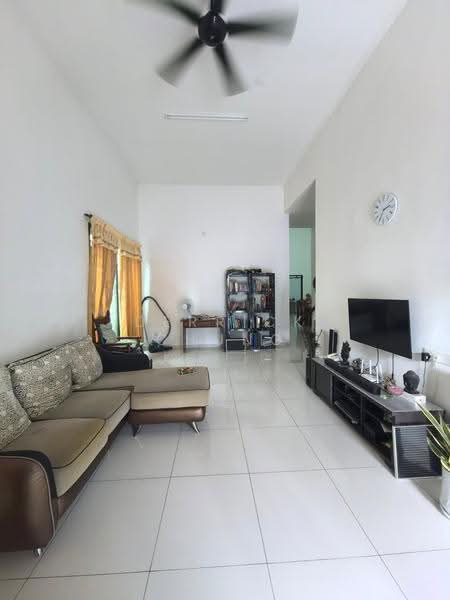 Semi-Detached House for Sale in Ipoh (Perak) - Derrick Chung - Living Room - PropertyGuru.com.my