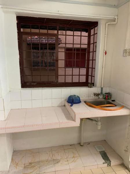 Pangsapuri untuk Dijual di Iris Apartment - Esther Yong - Kitchen - PropertyGuru.com.my