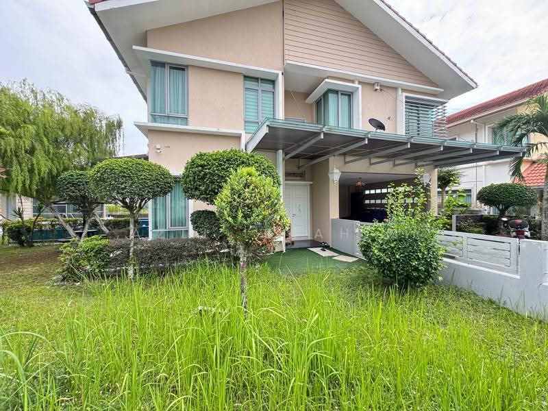 Bungalow House for Sale in Kajang (Selangor) - Azli Ibrahim - Exterior - PropertyGuru.com.my
