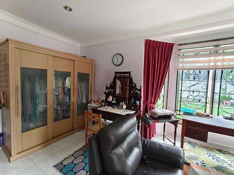 Semi-Detached House for Sale in Kelana Jaya (Petaling Jaya) - Kenix Lee - Bedroom - PropertyGuru.com.my