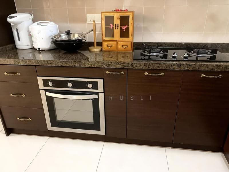 Rumah Teres 2-Tingkat untuk Disewa di Taman Tiara East (Semenyih) - Sya Rusli - Kitchen - PropertyGuru.com.my