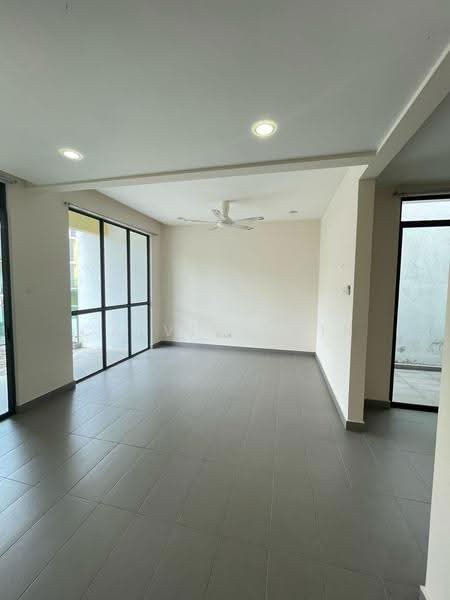 Rumah Teres 3-Tingkat untuk Dijual di Ampang (Selangor) - calvin Chin - Living Room - PropertyGuru.com.my