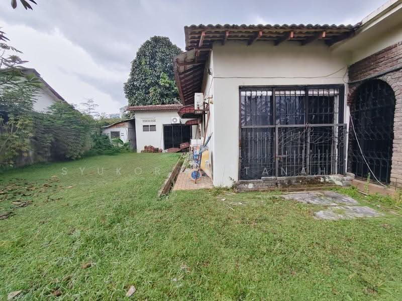Bungalow House for Sale in Petaling Jaya (Selangor) - Syukor Hartanah - Exterior - PropertyGuru.com.my