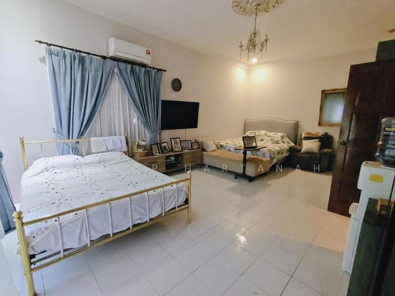 Bungalow House for Sale in Petaling Jaya (Selangor) - Syukor Hartanah - Bedroom - PropertyGuru.com.my