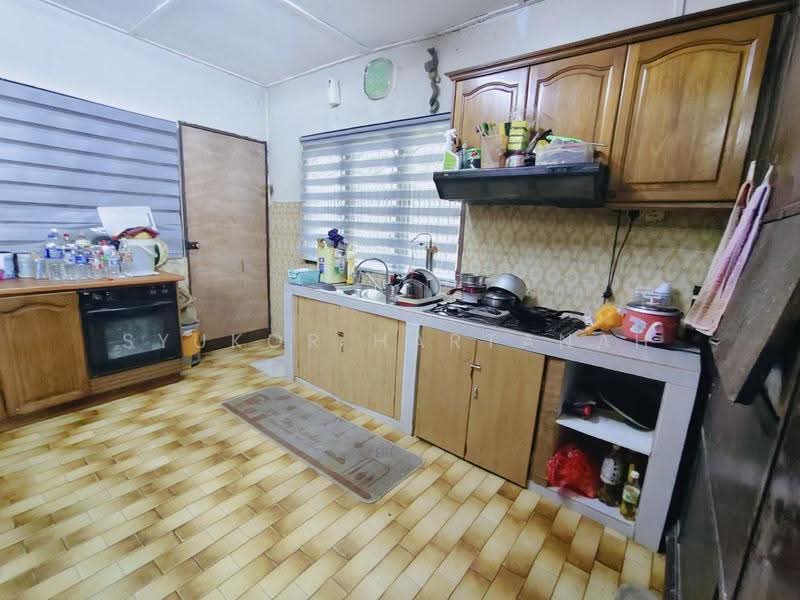 Bungalow House for Sale in Petaling Jaya (Selangor) - Syukor Hartanah - Kitchen - PropertyGuru.com.my
