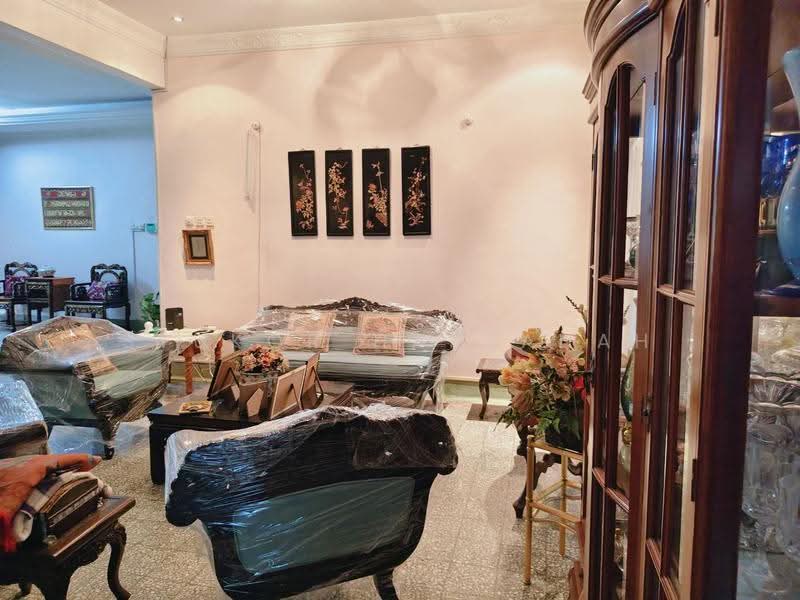 Bungalow House for Sale in Petaling Jaya (Selangor) - Syukor Hartanah - Living Room - PropertyGuru.com.my