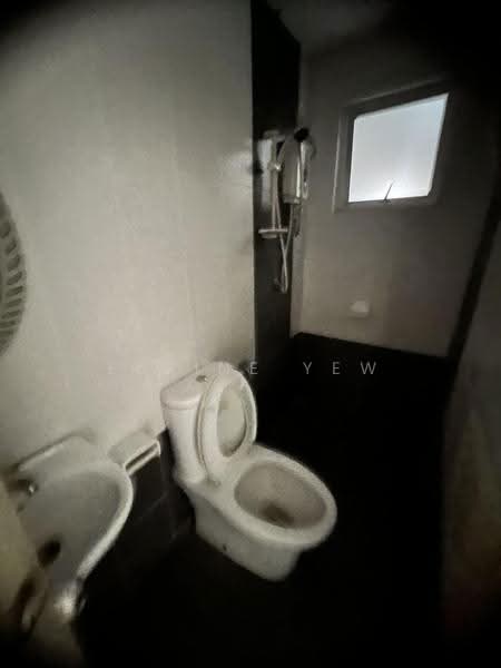 2-storey Terraced House for Sale in Taman Indah Gemilang 2 (Batu Caves) - Elaine Yew - Bathroom - PropertyGuru.com.my