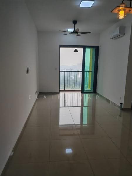 Kediaman Servis untuk Disewa di Parkland Residence @ Kajang 2 - Elaine Yap - Balcony - PropertyGuru.com.my