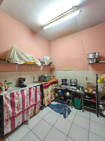 2-storey Terraced House for Sale in Nusa Bayu (Iskandar Puteri (Nusajaya)) - Shieh Long Chen - Kitchen - PropertyGuru.com.my