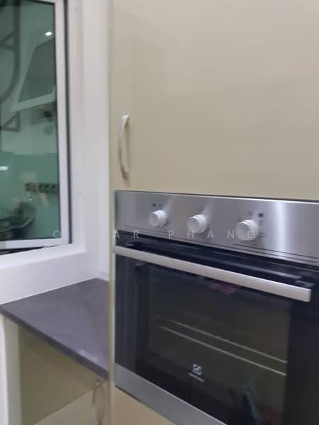 Condominium for Rent at Scenaria @ North Kiara Hills - Oscar Phang - Kitchen - PropertyGuru.com.my