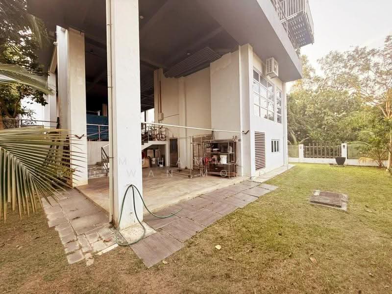 Bungalow House for Sale in Equine Business Park (Seri Kembangan) - Muhammad Ridhwan Mohd Huzairi - Exterior - PropertyGuru.com.my