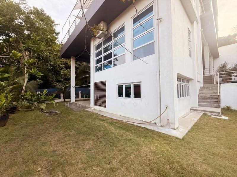 Bungalow House for Sale in Equine Business Park (Seri Kembangan) - Muhammad Ridhwan Mohd Huzairi - Exterior - PropertyGuru.com.my