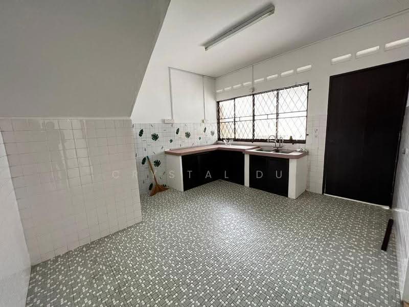2-storey Terraced House for Sale in Taman Pelangi (Johor Bahru) - Crystal Du - Kitchen - PropertyGuru.com.my