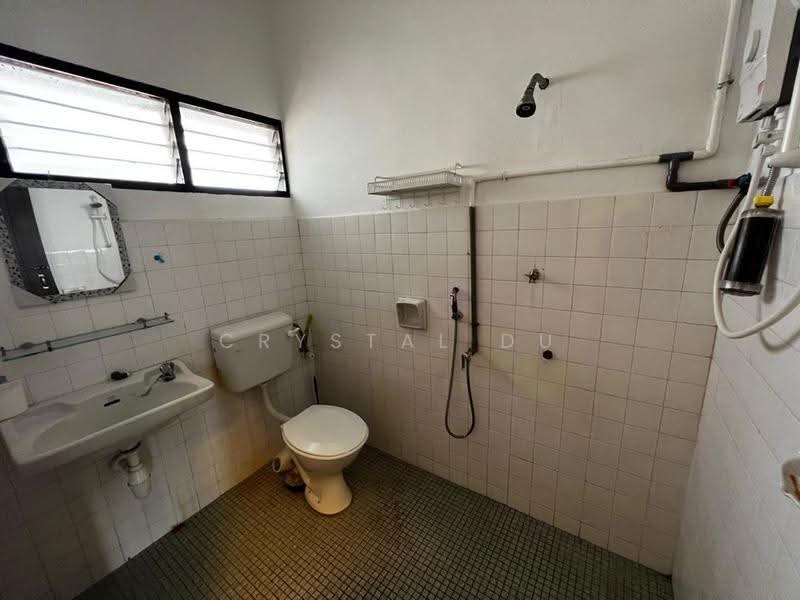 2-storey Terraced House for Sale in Taman Pelangi (Johor Bahru) - Crystal Du - Bathroom - PropertyGuru.com.my