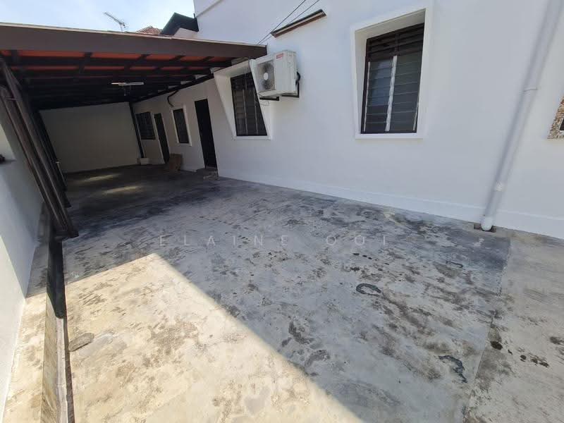 Rumah Berkembar untuk Disewa di Taman Goh Guan Ho (Ayer Itam) - Elaine Ooi - Car Park - PropertyGuru.com.my