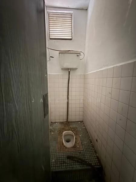 Terrace Factory for Rent in Saleng (Senai) - Jasca Fan - Bathroom - PropertyGuru.com.my