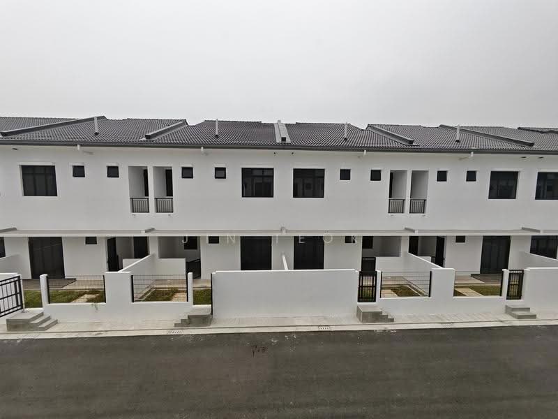 2-storey Terraced House for Sale in Taman Impian Emas (Skudai) - Jin Teok - Exterior - PropertyGuru.com.my