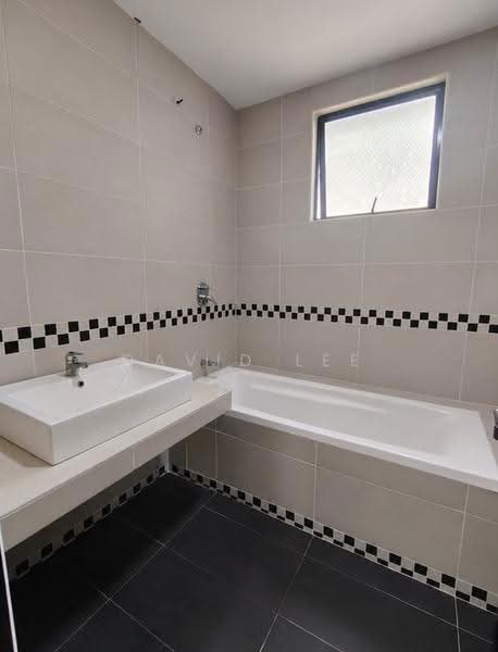 Semi-Detached House for Rent in Balakong (Selangor) - David Lee - Bathroom - PropertyGuru.com.my