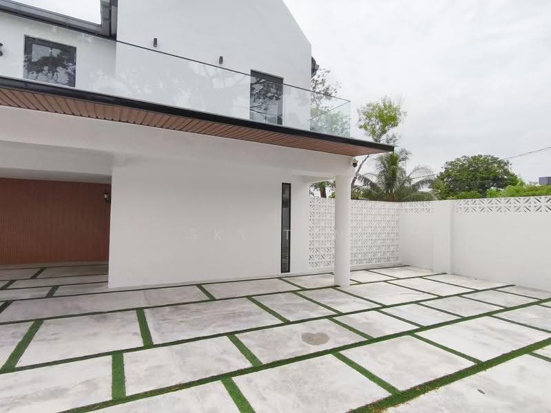 Bungalow House for Sale in Taman Johor (Tampoi) - Sky Tan - Exterior - PropertyGuru.com.my