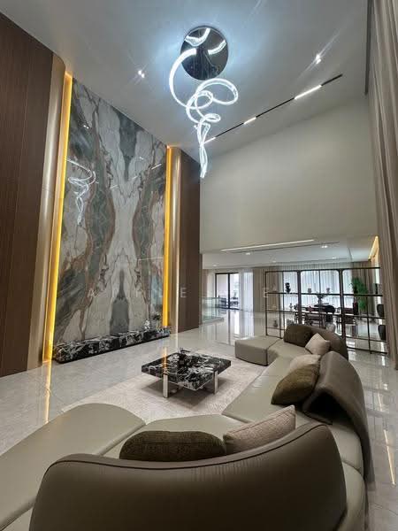 Bungalow House for Sale in Taman Tunku (Bukit Tunku (Kenny Hills)) - Apple Liew - Living Room - PropertyGuru.com.my