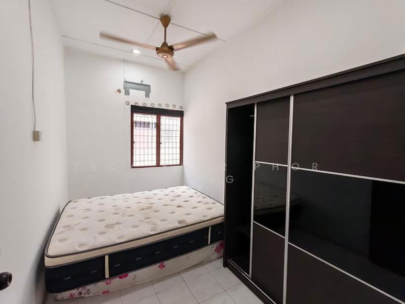Rumah Teres untuk Disewa di Taman Klang Utama (Kapar) - Jack Khor Phor Jiing - PropertyGuru.com.my