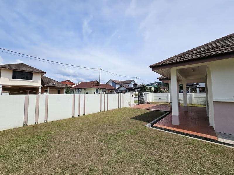Bungalow House for Sale in Taman Hulu Langat Jaya (Hulu Langat) - Azli Ibrahim - Exterior - PropertyGuru.com.my