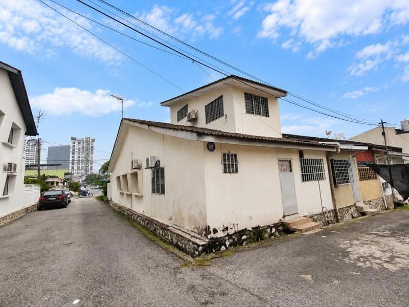1.5-storey Terraced House for Sale in Taman Sri Melati (Selayang) - Cik Maya Abdul - PropertyGuru.com.my